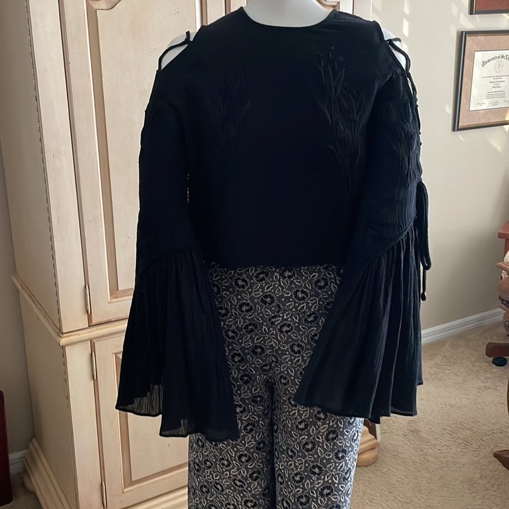 ALICE MCCALL LOVE LIKE TOP Black Crop Top Lace Up Wide Bell Sleeve US 2 NWT